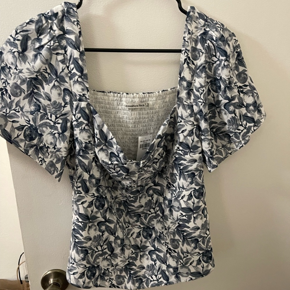 NWT- Abercrombie Blouse
